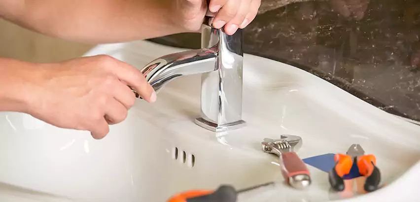 Bathtub Faucet Replacement in Dalton